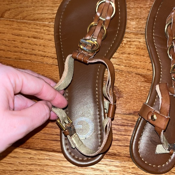 GUESS SANDALS - Picture 3 of 9